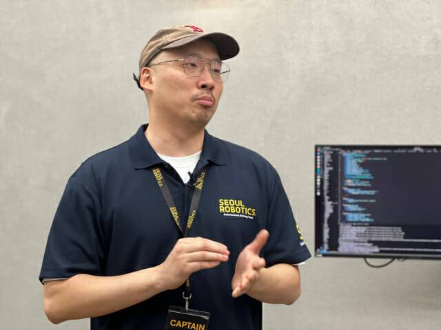 이한빈 서울로보틱스 대표가 15일 '드라이빙 데이' 행사에서 회사 기술을 소개하고 있다. (사진=지디넷코리아 신영빈 기자)