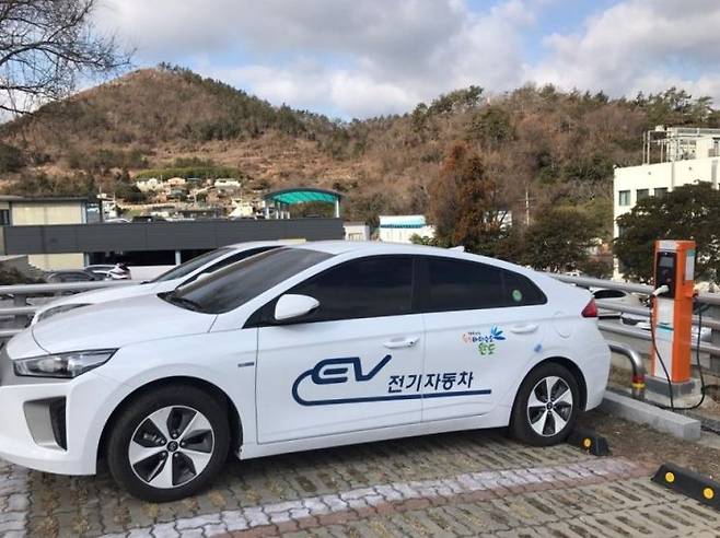 완도군이 전기자동차 157대를 보급해 보조금을 지원할 계획이다. 완도군 제공