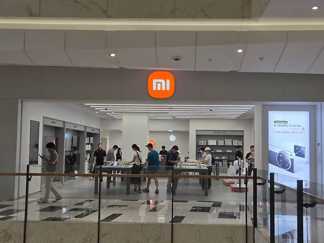 15일 오후 서울 여의도 IFC 몰에 위치한 샤오미 매장.ⓒ임채현 기자
