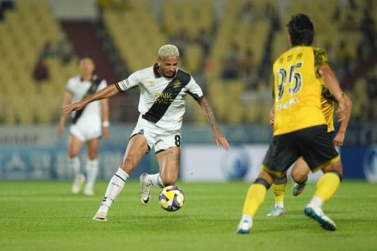 오는 20일 인천과의 경기에서 활약이 기대되는 경남FC 단레이. 사진은 지난 전남과의 경기에서 드리블을 하고 있는 모습. 사진=경남FC