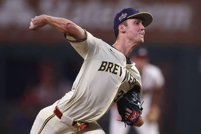 밀워키 브루어스가 16일(한국시각) 올스타전에서 8회 투구를 하고 있다. Imagn Images연합뉴스