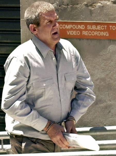 호주 '아웃백 킬러' 브래들리 머독이 수감 중 사망했다. 사진은 2003년 11월 호주 법원에서 포착된 머독. /사진=AP