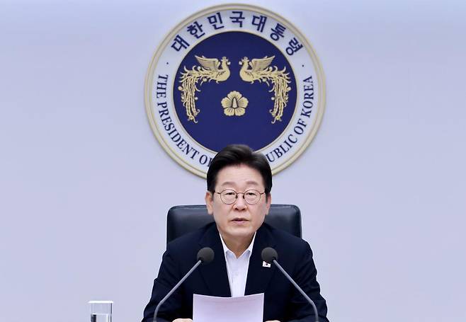 이재명 대통령이 17일 서울 용산 대통령실 청사에서 열린 4차 수석·보좌관 회의에서 발언하고 있다. (대통령실통신사진기자단) 2025.07.17. 뉴시스