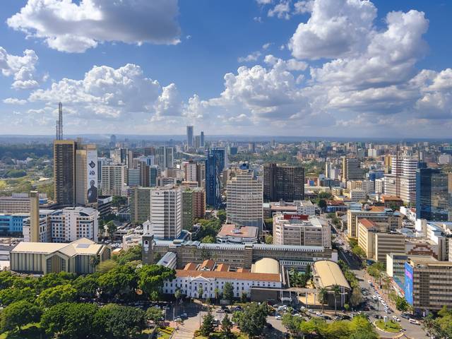 고층 건물들이 세워져 있는 케냐의 수도 나이로비의 모습. 나이로비는 동아프리카에서도 손꼽히는 대도시로 발전했다. 게티이미지뱅크