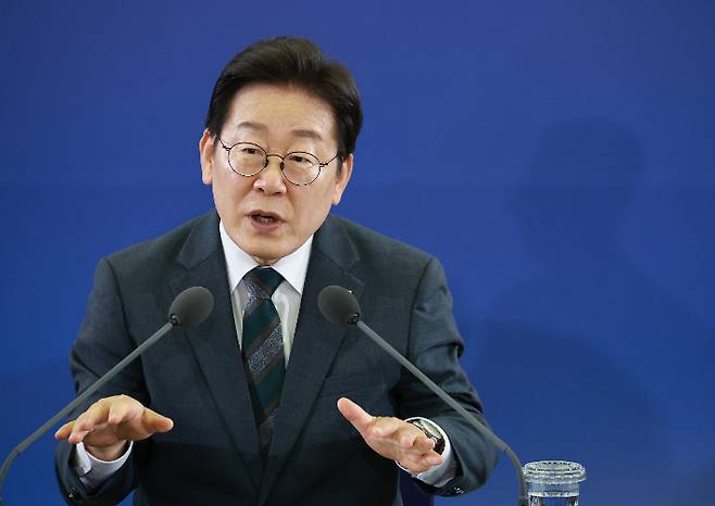 대전·충청 타운홀 미팅 중인 이재명 대통령. 연합뉴스