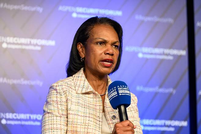 콘돌리자 라이스 전 국무장관이 17일 미국 콜로라도주 애스펀에서 열린 애스펀안보포럼에서 발언을 하고 있다. /애스펀안보포럼