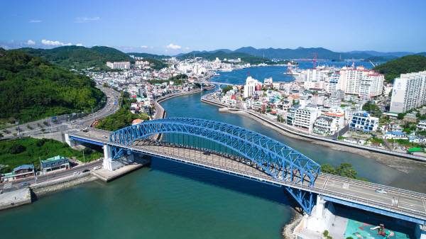 기존 통영대교 전경. 통영시 제공