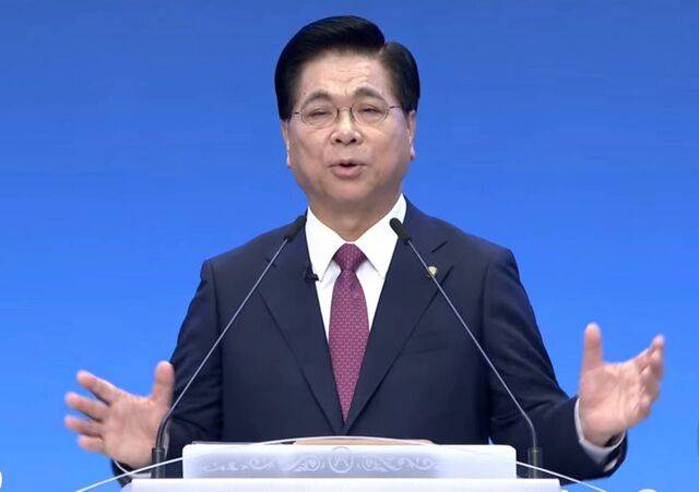 이영훈 여의도순복음교회 목사가 20일 서울 영등포구 대예배당에서 주일예배를 통해 설교하고 있다. 여의도순복음교회 유튜브 캡처