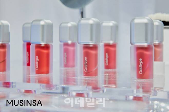 무신사가 전개하는 뷰티 PB 브랜드 ‘오드타입’의 베스트셀러인 ‘언씬 벌룬 틴트’ (사진=무신사)