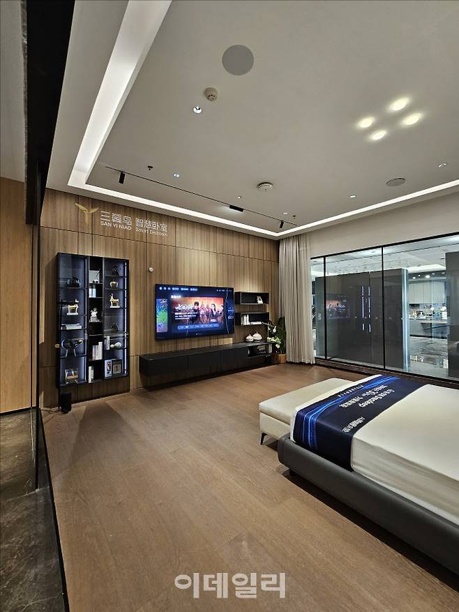 중국 산둥성 칭다오 하이얼 본사에 하이얼 제품으로 구성된 스마트홈이 전시돼있다. (사진=이데일리 이명철 특파원)