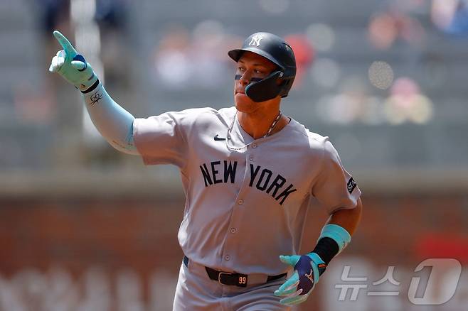 뉴욕 양키스 애런 저지는 21일(한국시간) 열린 2025 메이저리그 애틀랜타 브레이브스와 원정 경기에서 시즌 36호 및 통산 351호 홈런을 기록했다. ⓒ AFP=뉴스1