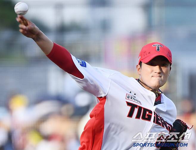 5일 광주 기아 챔피언스필드에서 열린 롯데-KIA전. KIA 선발투수 김도현이 투구하고 있다. 광주=정재근 기자 cjg@sportschosun.com/2025.7.5/