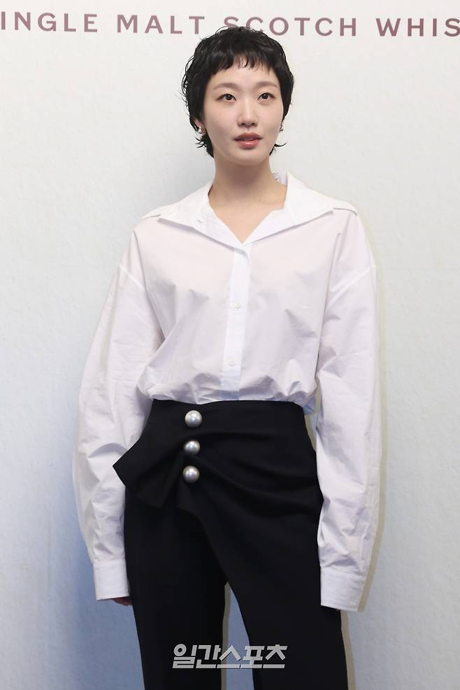배우 김고은이 26일 오전 서울 성동구 성수동에서 열린 한 주류 브랜드 포토월 행사에 참석해 포즈를 취하고 있다. 서병수 기자 qudtn@edaily.co.kr /2025.05.26/