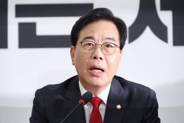 ▲국민의힘 송언석 비상대책위원장 겸 원내대표가 21일 국회에서 열린 비상대책위원회의에서 발언하고 있다. ⓒ연합뉴스