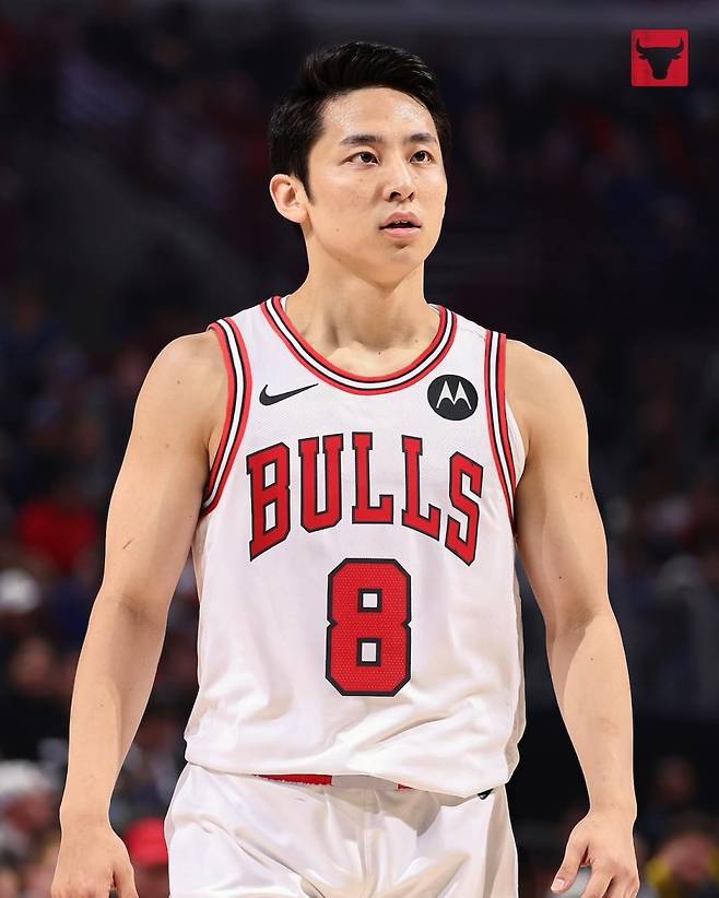 22일 가와무라의 새 시즌 배번을 공개한 시카고 구단. 시카고와 투웨이 계약을 체결한 가와무라는 등번호 8번을 단다. 이전 이 번호의 주인공은 잭 라빈이었다. 사진=시카고 SNS