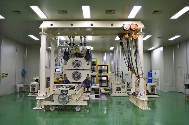 2차전지 업황 회복과 함께 엠플러스의 성장도 이어질 것이라는 전망이다. 사진은 엠플러스 2차전지 조립공정 장비. /사진=엠플러스 제공