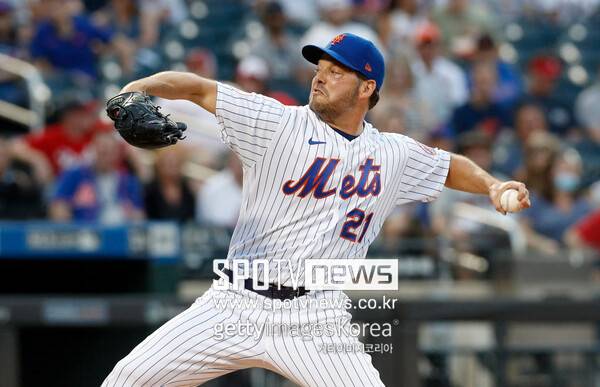 ▲ 뉴욕 양키스, 뉴욕 메츠, 보스턴 레드삭스, LA다저스, 샌디에이고 파드레스 등에 뛰었더 투수 리치 힐, 통산 14번째 구단인 캔자스시티 로열스와 계약했다.