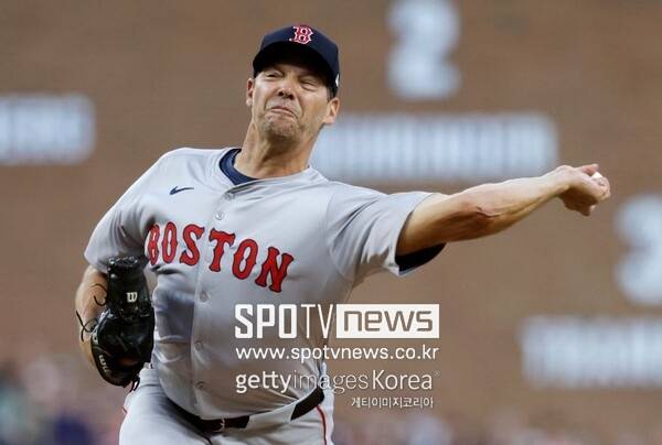 ▲ 뉴욕 양키스, 뉴욕 메츠, 보스턴 레드삭스, LA다저스, 샌디에이고 파드레스 등에 뛰었더 투수 리치 힐, 통산 14번째 구단인 캔자스시티 로열스와 계약했다.