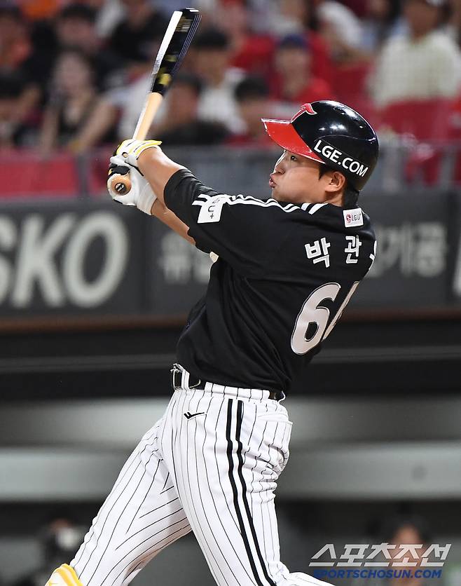 22일 광주 기아 챔피언스필드에서 열린 LG-KIA전. 9회초 1사 1루 박관우가 안타를 치고 있다. 광주=정재근 기자 cjg@sportschosun.com/2025.7.22/