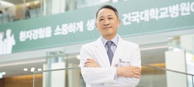 건국대의료원 황대용 의료원장은 “건국대의료원을 질병을 넘어 건강한 삶을 확장해주는 곳으로 만들 것”이라며 “환자들의 건강과 행복한 삶을 위해 끊임없이 혁신하고 발전해 나가겠다”고 말했다. /김지아 헬스조선 객원기자