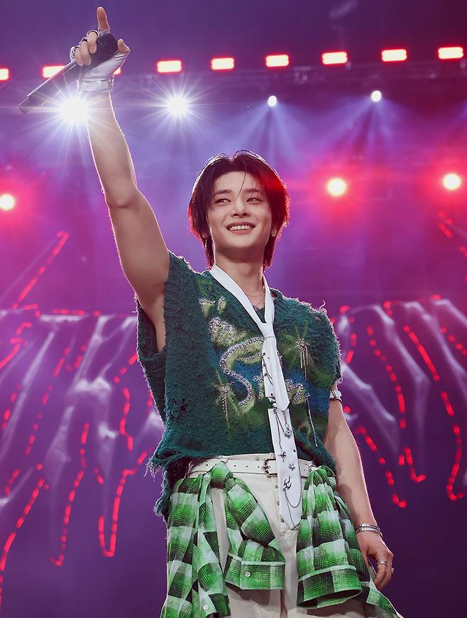 스트레이 키즈 런던 공연 아이엔 이미지_'Burnin' Tires' 무대를 즐기는 아이엔/사진제공=JYP엔터테인먼트