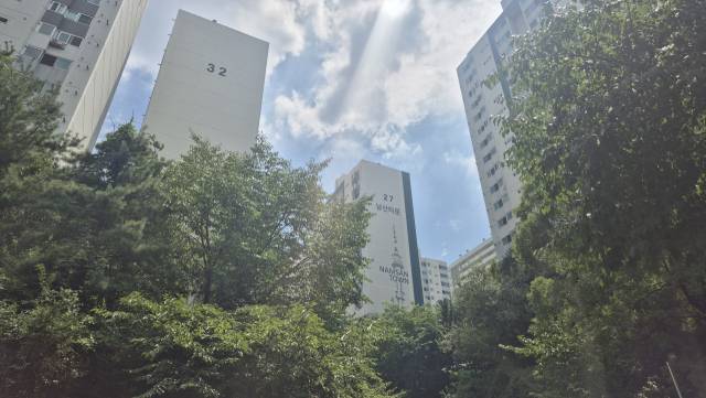 서울 중구 신당동 남산타운 단지.