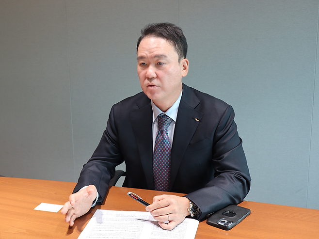 신민재 KB자산운용 주식운용2실장이 최근 서울 여의도 KB자산운용 본사에서 매일경제와 인터뷰를 하고 있다. <KB자산운용>