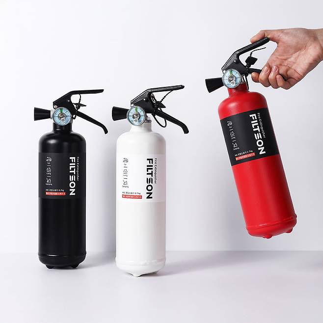 SG생활안전의 차량용 소화기. 사진=원종환 기자