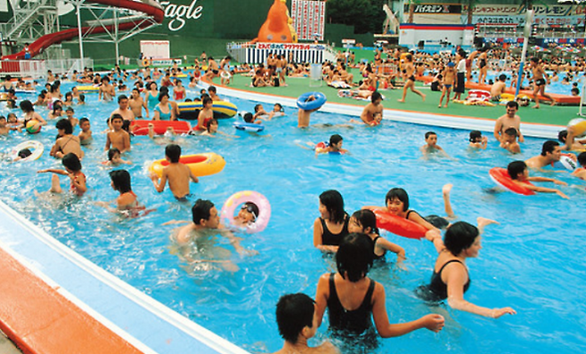 수영장 관련 이미지. 기사와 직접적인 관련 없음. 아이클릭아트