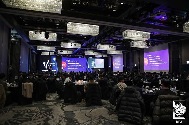 지난해 12월 JW메리어트 동대문스퀘어 서울 그랜드볼룸에서 진행된 대한축구협회 심판 콘퍼런스 2024 모습. /사진=대한축구협회 제공