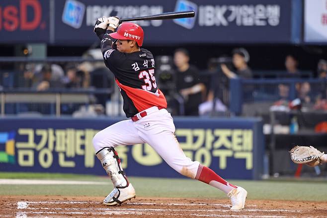 ▲ 장타력에서 기대를 모으고 있는 외야수 김석환 ⓒ KIA 타이거즈