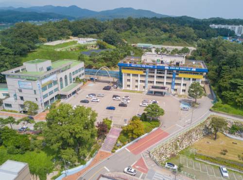 ◇고성군청 전경.