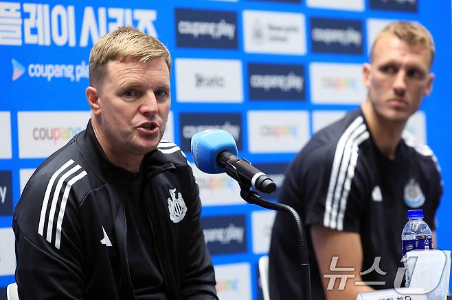 에디 하우 뉴캐슬 감독이 29일 오후 서울 여의도 IFC TWO The Forum에서 열린 2025 쿠팡플레이 시리즈 뉴캐슬 프리 기자회견에서 취재진의 질문에 답하고 있다. 2025.7.29/뉴스1 ⓒ News1 박정호 기자