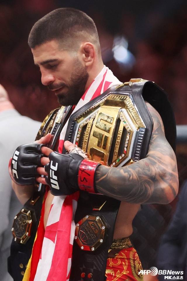 이미 ‘존스 사태’까지 경험한 UFC다. 토푸리아마저 같은 길을 걷게 된다면 기분 좋을 이유가 없다. 사진=AFPBBNews=News1