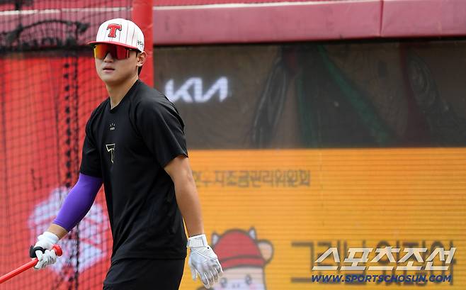 2일 광주 기아챔피언스필드에서 열린 KIA 타이거즈와 한화 이글스의 경기. KIA 김도영 타격 훈련을 하고 있다. 광주=박재만 기자 pjm@sportschosun.com/2025.08.02/