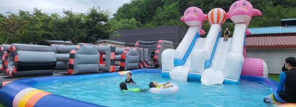 여주참숯마을 물놀이장. 유진동기자