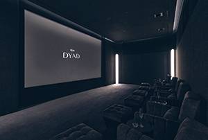 디아드 멤버스 라운지 지하 1층의 영화관.