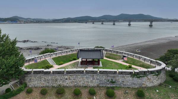 1860년대 열강과 외세의 침략을 최일선에서 막아섰던 호국의 현장인 인천 강화군 초지돈대 전경. 조병석 기자