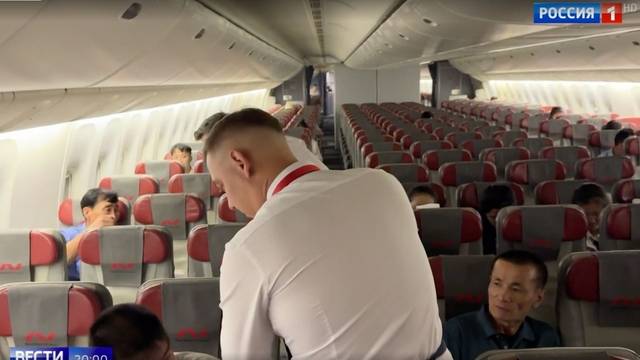 모스크바-평양 항공편 내부. 뉴시스