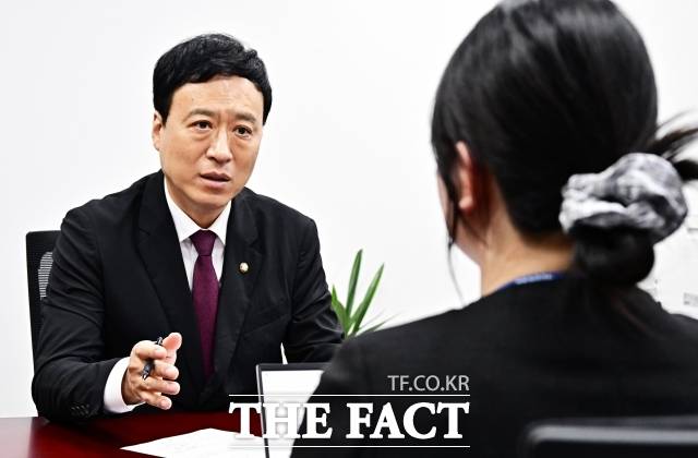 계엄 해제 의결에 참여하고, 윤석열 전 대통령 탄핵에 찬성한 정 의원은 계엄과 탄핵 국면에서 내린 자신의 선택에 후회는 없다고 했다. /배정한 기자
