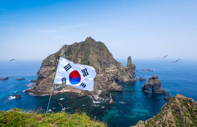 독도와 태극기. 이미지투데이