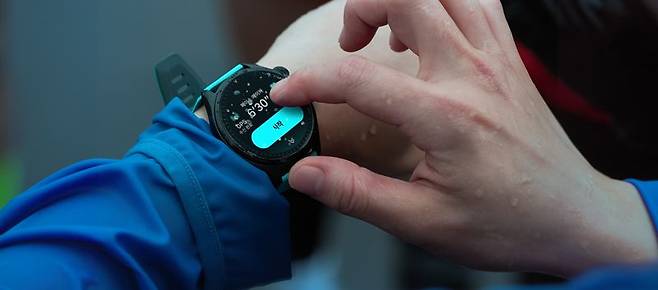 보이스캐디, 러닝워치 뉴런 공식 출시. 보이스캐디 제공