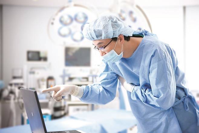 지방흡입 특화 의료기관 365mc와 이화여대 의대 공동 연구팀은 약 1만4560건의 지방흡입 시술 데이터를 머신러닝 기법으로 분석한 결과를 14일 발표했다.