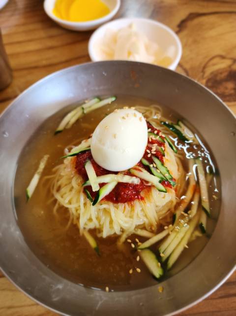 국도밀면의 물밀면.