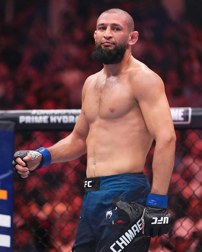 새 UFC 미들급 챔피언 함자트 치마예프. 사진=UFC