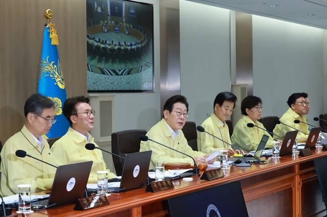 을지 국무회의 주재하는 李대통령 : 이재명 대통령이 18일 오전 서울 용산 대통령실에서 을지 국무회의를 주재하고 있다. 연합뉴스