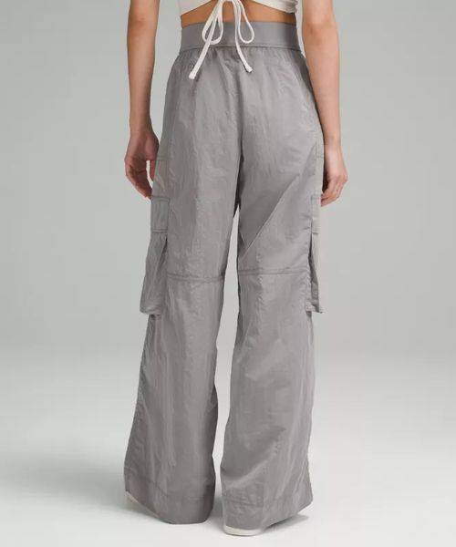 패러슈트 팬츠. 룰루레몬 홈페이지