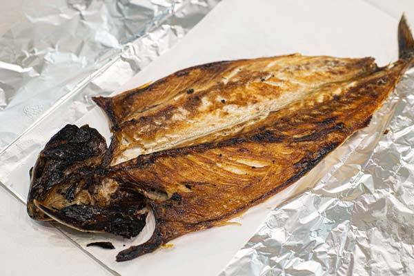 익히지 않았을 때 살이 흰색을 띠는 생선이 붉은색을 띠는 생선보다 지방 함량이 적어 다이어트 시 먹기 좋다./사진=클립아트코리아