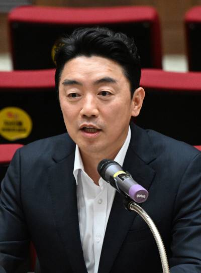 강훈식 대통령비서실장이 19일 용산 대통령실 청사에서 기자간담회를 진행하고 있다. 대통령실사진기자단