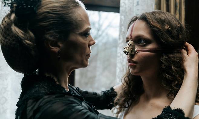 외화 '어글리 시스터' 스틸컷. ㈜플레이그램, 해피송 제공